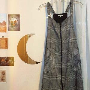 Jumper with pockets!!